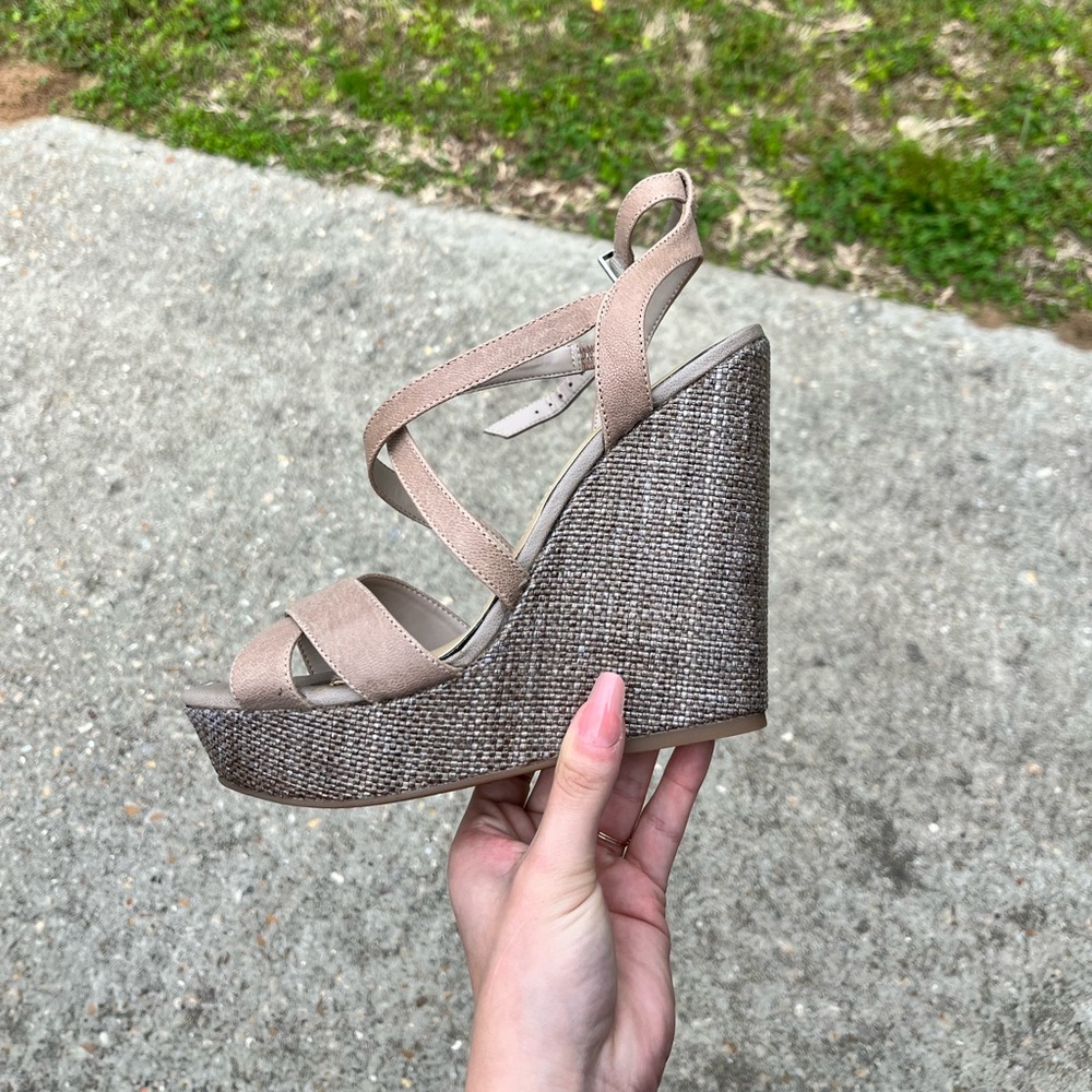 Gianni Bini Wedges, size 8. Brand New